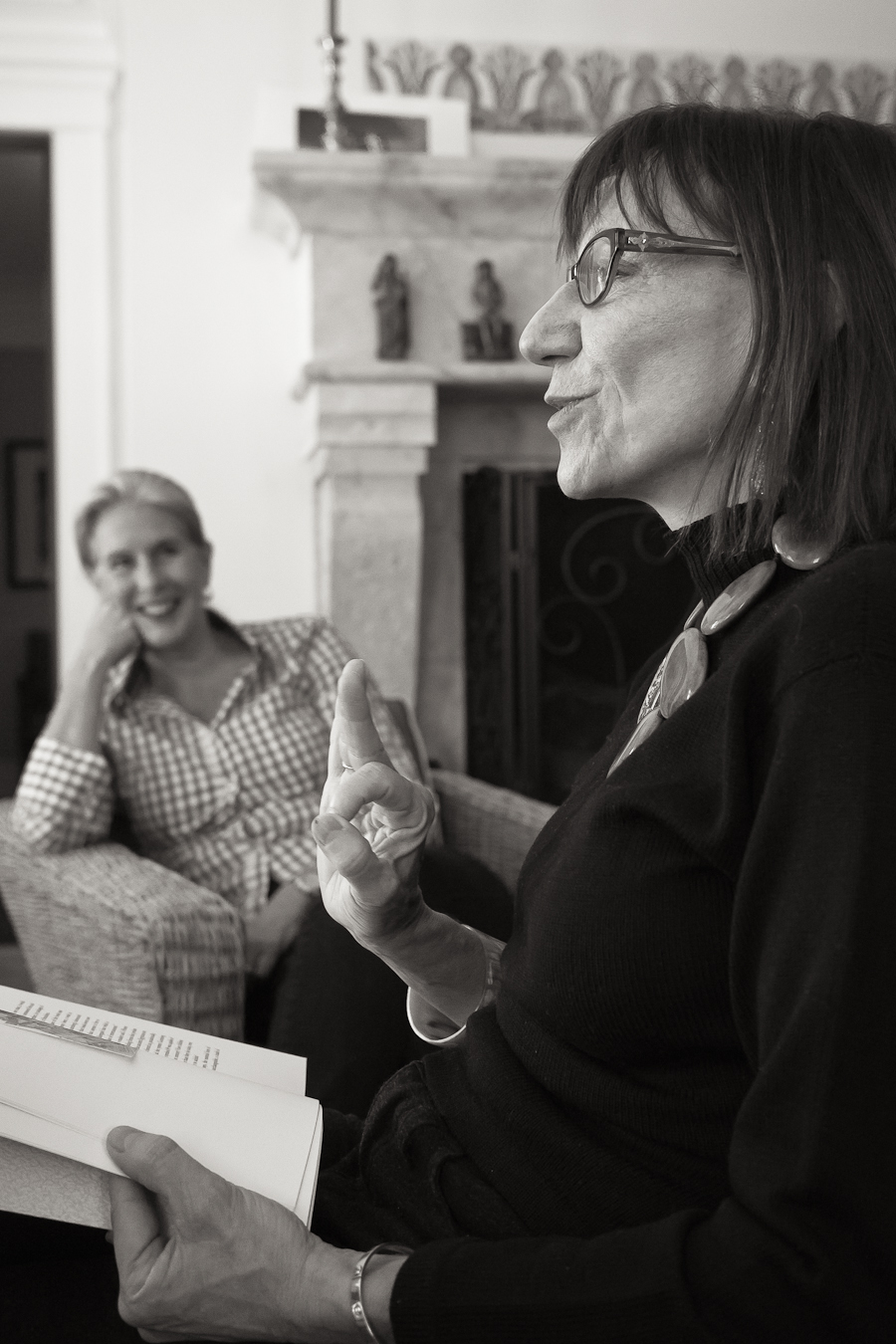 Maria approves of a book