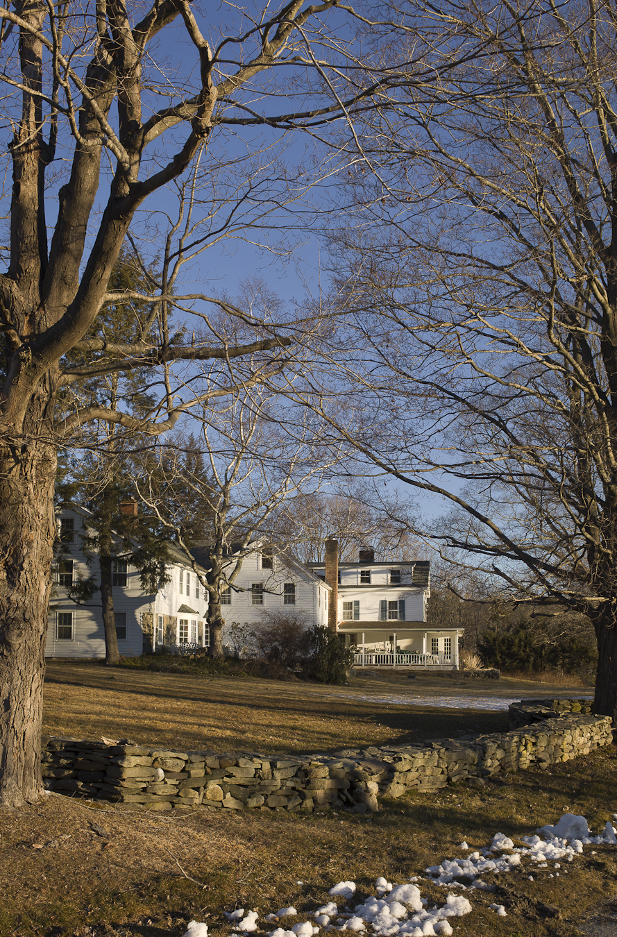 Former LoGrotta Inn Former LoGrotta Inn
